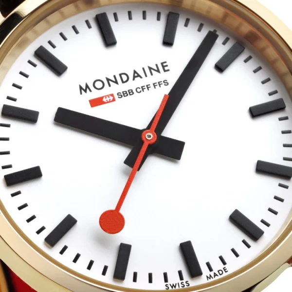 Mondaine Classic Schwarzes Veganes Traubenleder